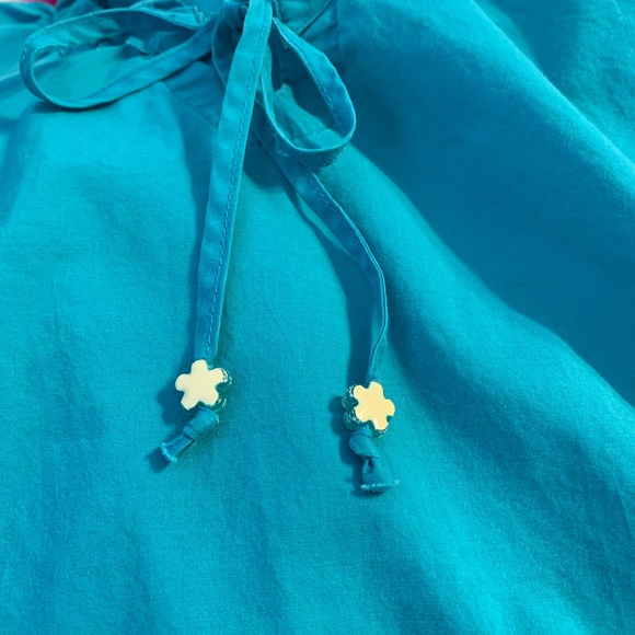 KOI SCRUB TOP - Picture 12 of 14